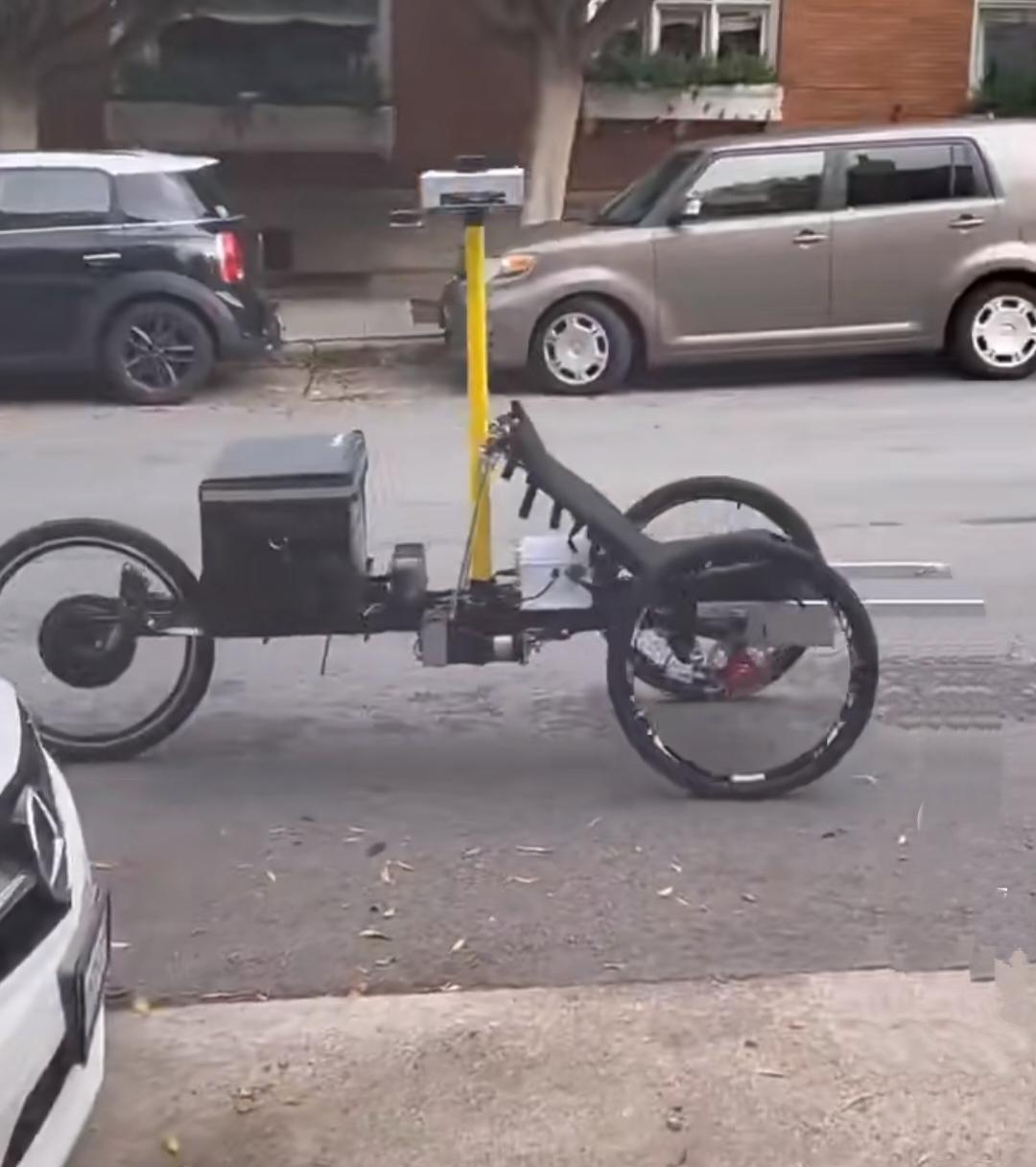 外卖小哥的竞争对手它来了你敢相信吗？自行车也能拥有自己的“大脑”了。近日有人在