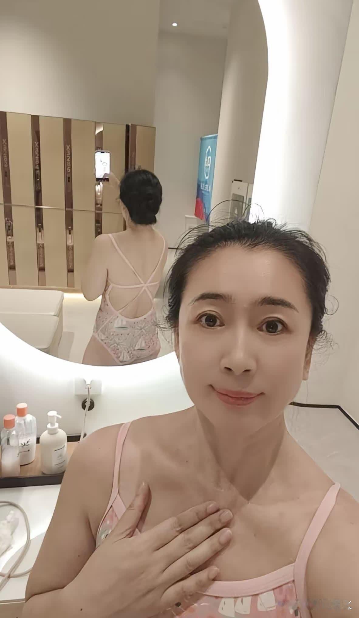 这位姐姐多大了呢？大家来猜猜吧！虽然女性的年龄往往是个秘密，但我还是很好奇