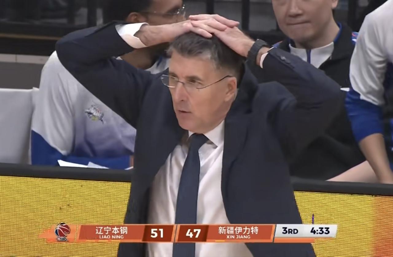 格兰和乌戈，这两个CBA的洋帅，越来越脱去了CBA名帅的外皮，彻底沦为混子了！这