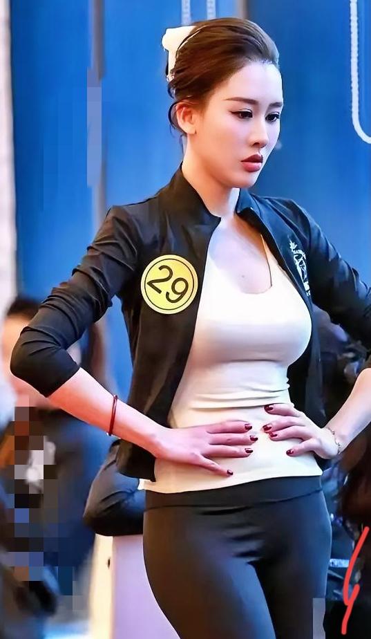 冠军没火，亚军炸了！​​说的就是刚结束的2025洲际小姐大中华区决赛，29号选