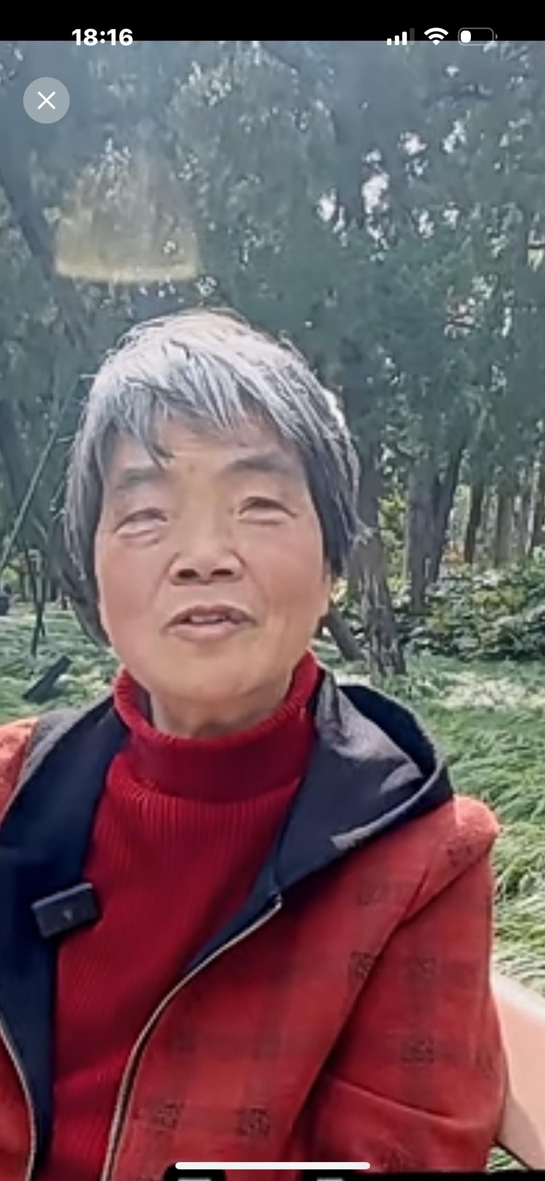 上海一个老太太，2019年买了一套房子，这套房子是1957年建造的老破小。她不是