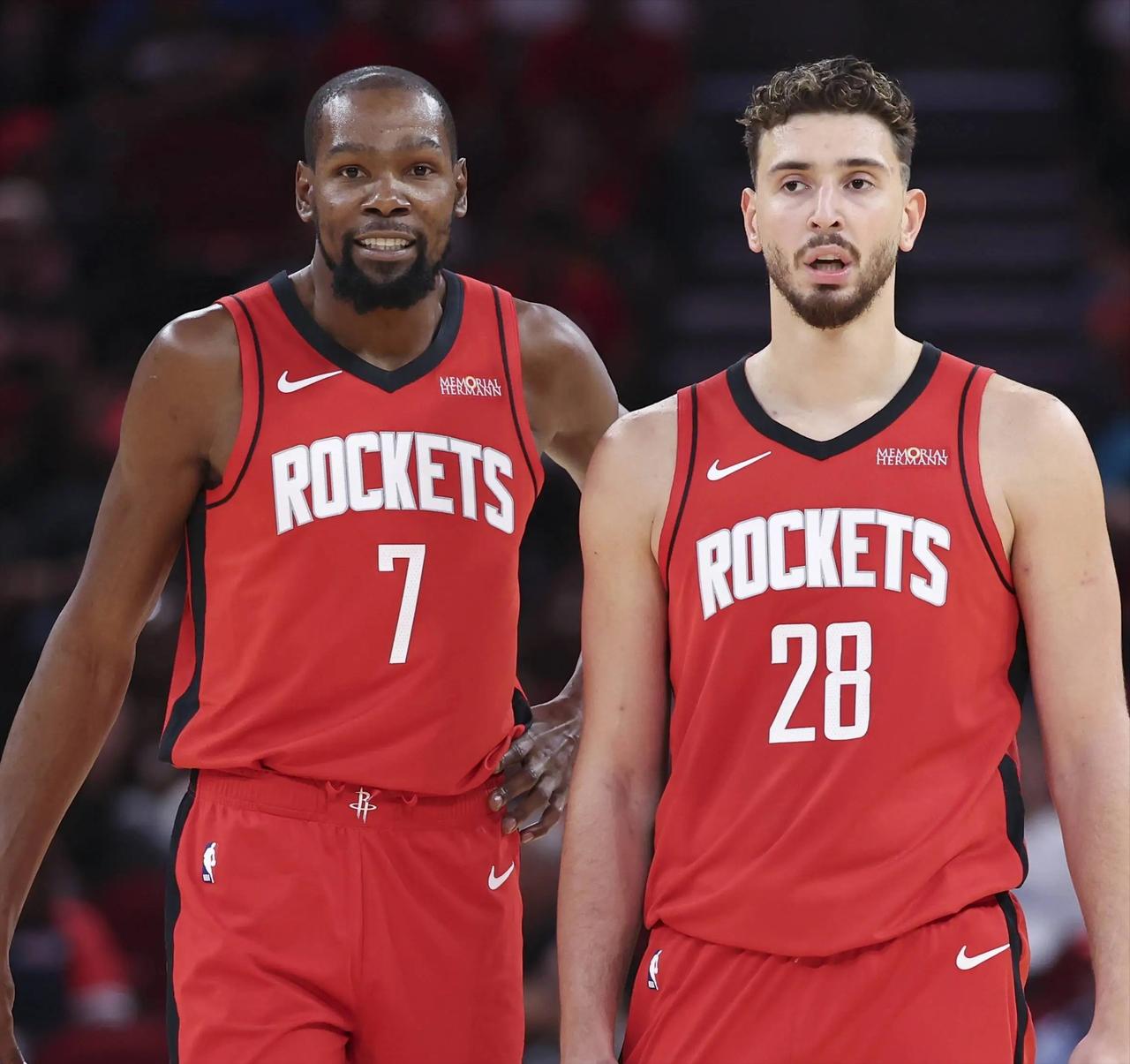 本赛季场均“失误”前10：1、东契奇——4次2、阿夫迪亚——3.8次3、约