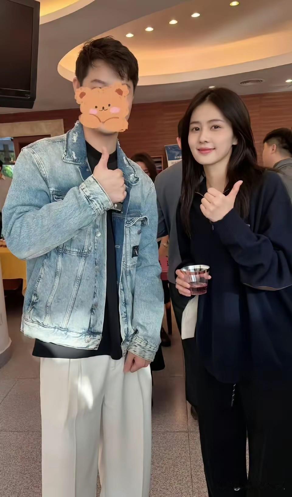 两大女神，感觉还是杨颖比较漂亮一些！