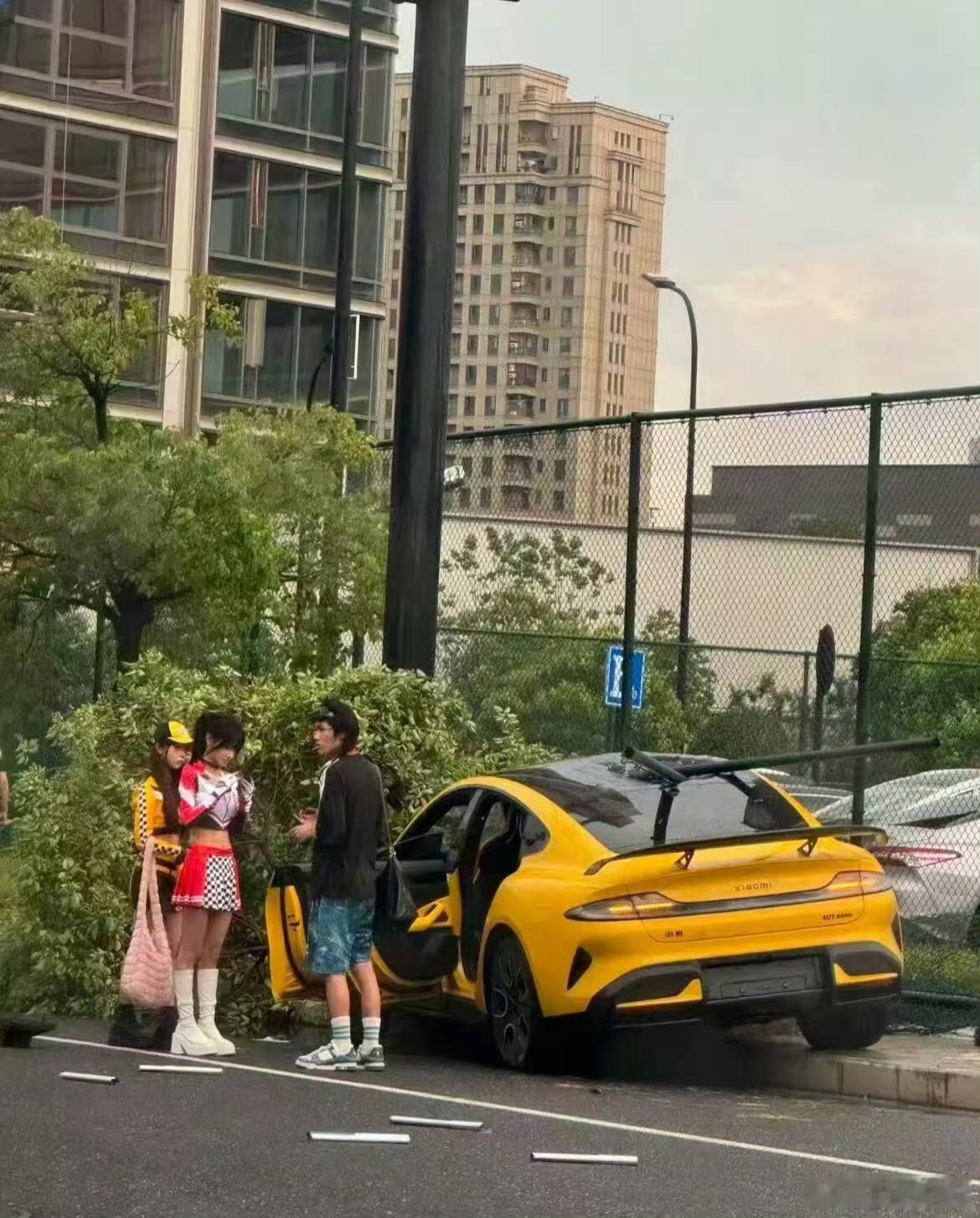 这是哪个网红？​​​