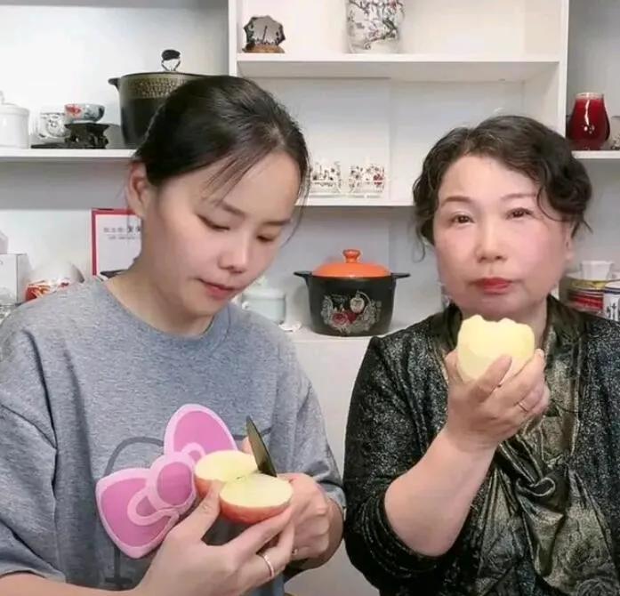 她现在也太疯狂了吧！现在全网最关注的人就是熊磊了吧？她烦恼不是因为官司压