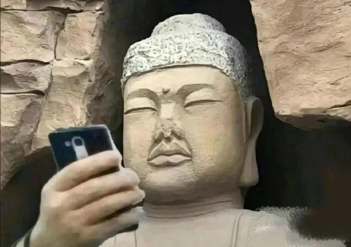 世界上85%的难民是穆斯林，这些难民都去西方国家不去伊斯兰国家，沙特比西方国家更