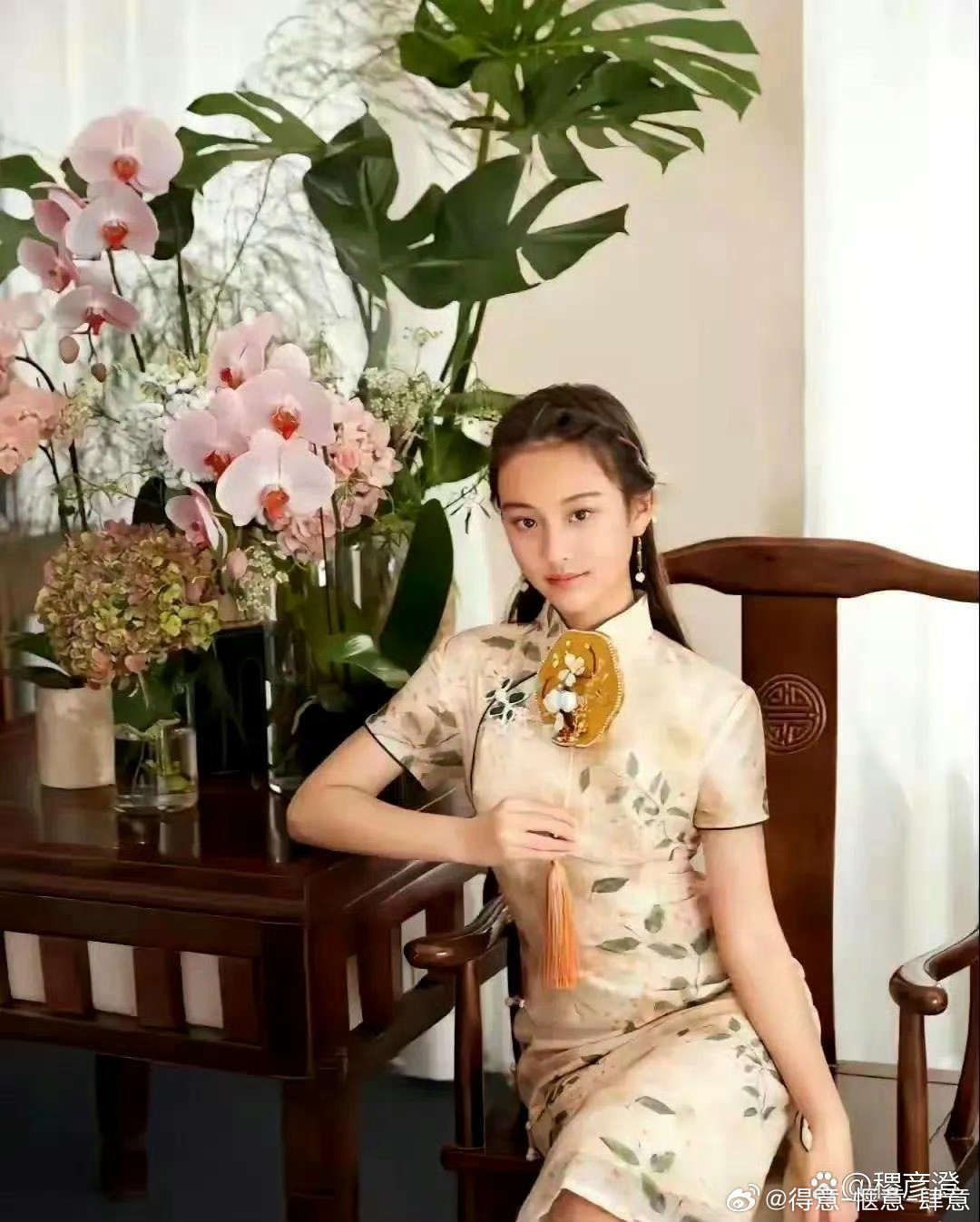 甜馨现‏在真‏的好⁠⁠‏好看，女大十八变，﻿﻿‏越‎﻿⁠长大越跟⁠小时候不一样了