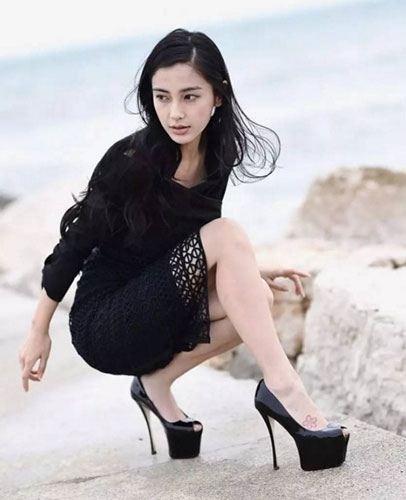 奇葩恨天高 宋茜摔倒我不扶 我只服angelababy!