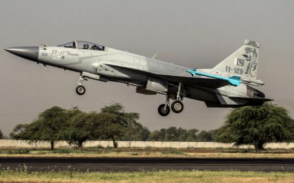 这个世界上要有大变局发生？印尼要40架枭龙战机，孟加拉国要48架枭龙战机