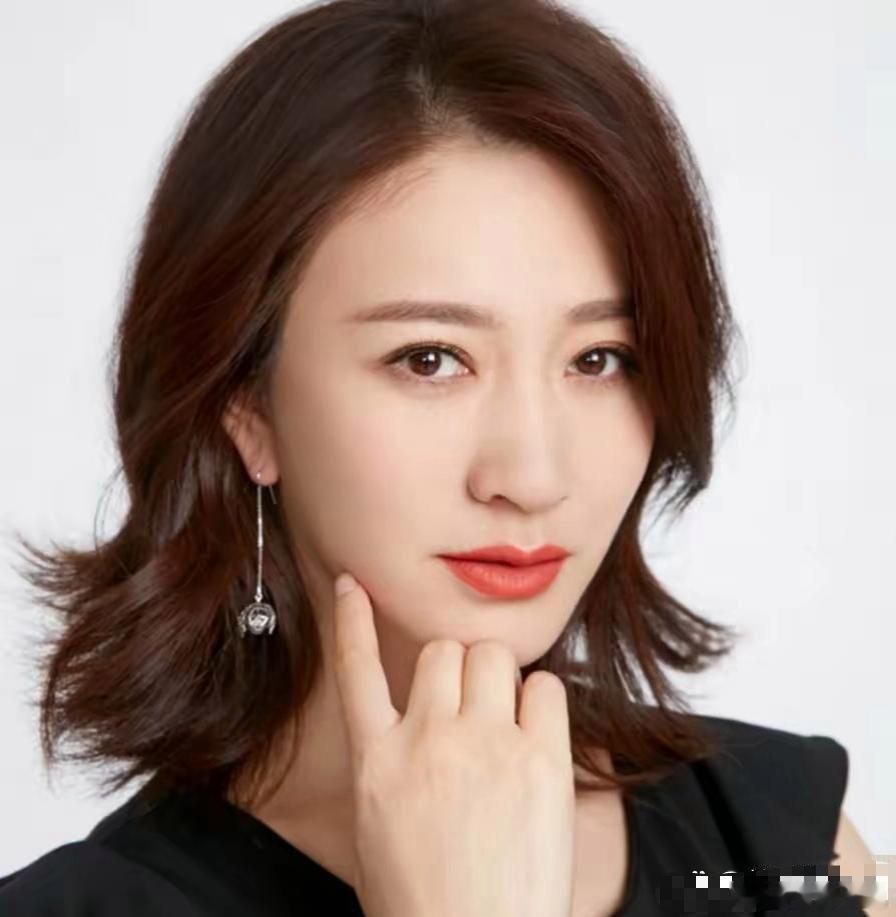 李小冉当众训斥王濛：大人说话别插嘴！全场尴尬到凝固，就等你以为要开撕，结果反转了