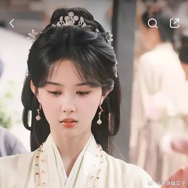 这是同一个人吗？莲花楼没啥滤镜的感觉​​​