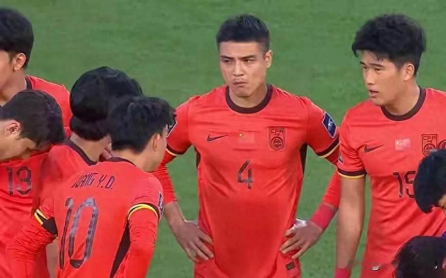 中国U23战平伊拉克，澳大利亚逆转，积分榜暗流涌动昨晚U23亚洲杯D组首轮打
