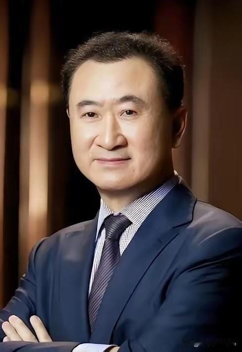 王健林能不能还清债务，我不评价，唯一让我不得不服的，那就是王健林这个人真的太有