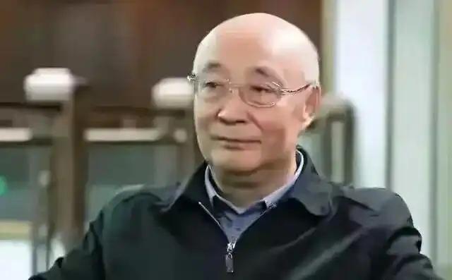 当年怕婴儿潮挤破产房，如今产房护士比产妇还闲：9700万新生儿去哪了？十年前