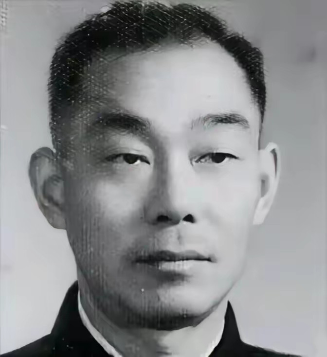 上海刚解放，陈毅正愁无人镇住特务黑帮，陈赓笑言：让那个死刑犯来！我的天呐家人