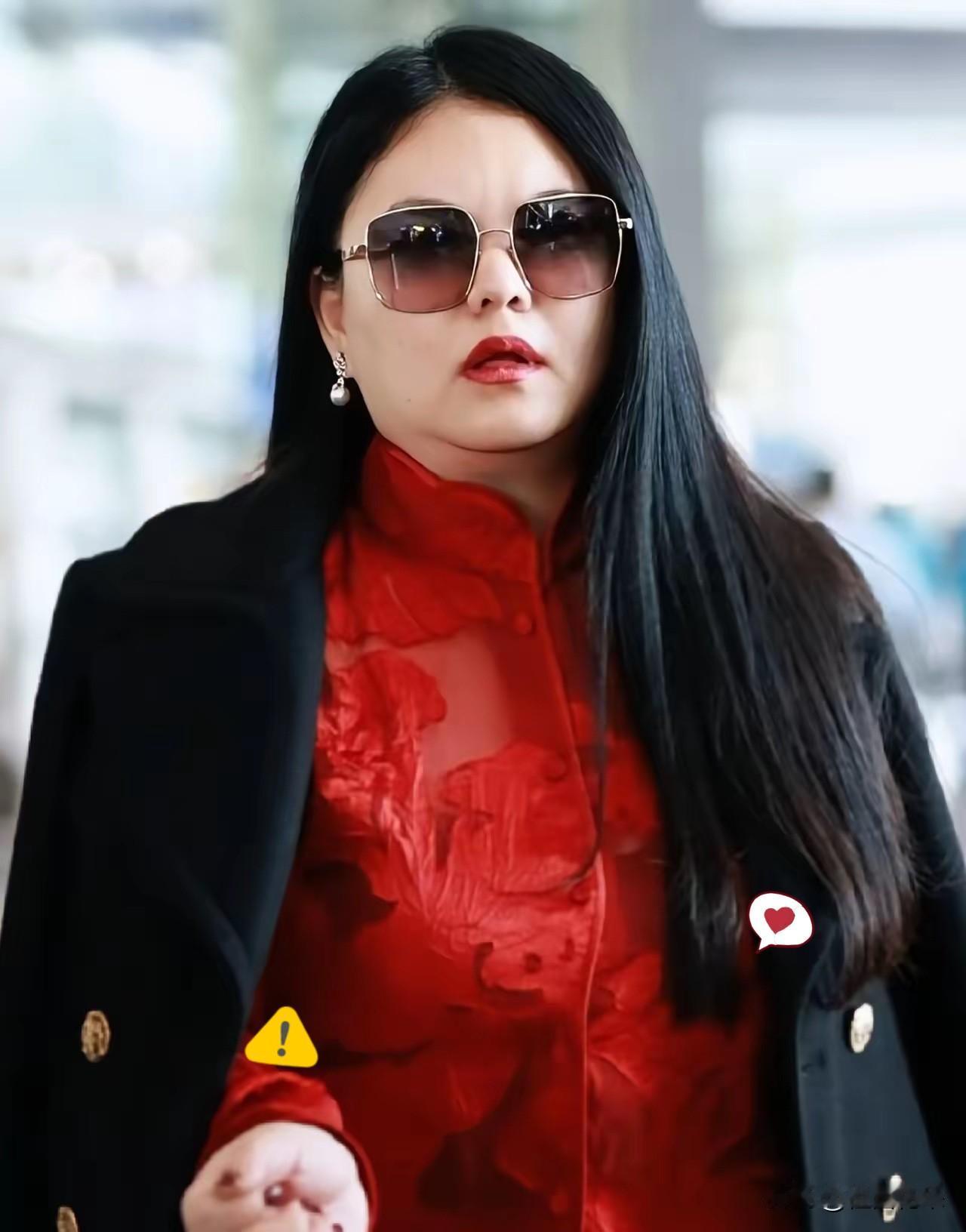 终于搞明白了李湘社交账号被封禁并不是单纯的违反平台规定，而是因为这几个原因