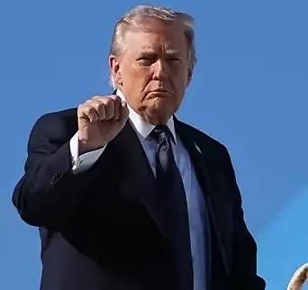 美国国会炸锅了！126名跨党派议员直接放下常年对立的矛盾，联手递交了一封联名信。