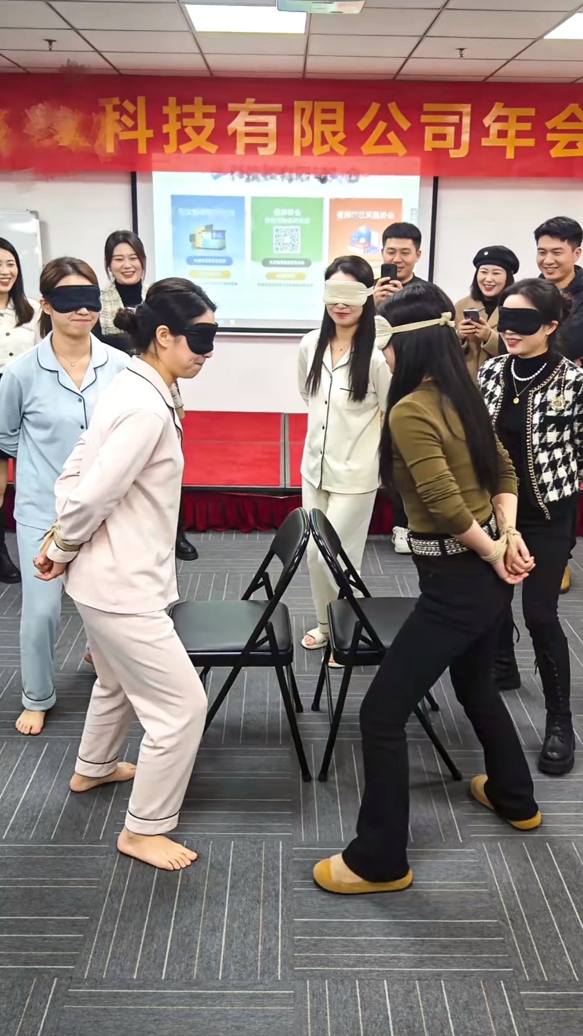 这家公司年会应该很好玩