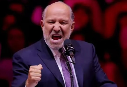 美国商务部长强硬喊话说，如果再不出售Tiktok，那这个软件就只能停止在美国运营