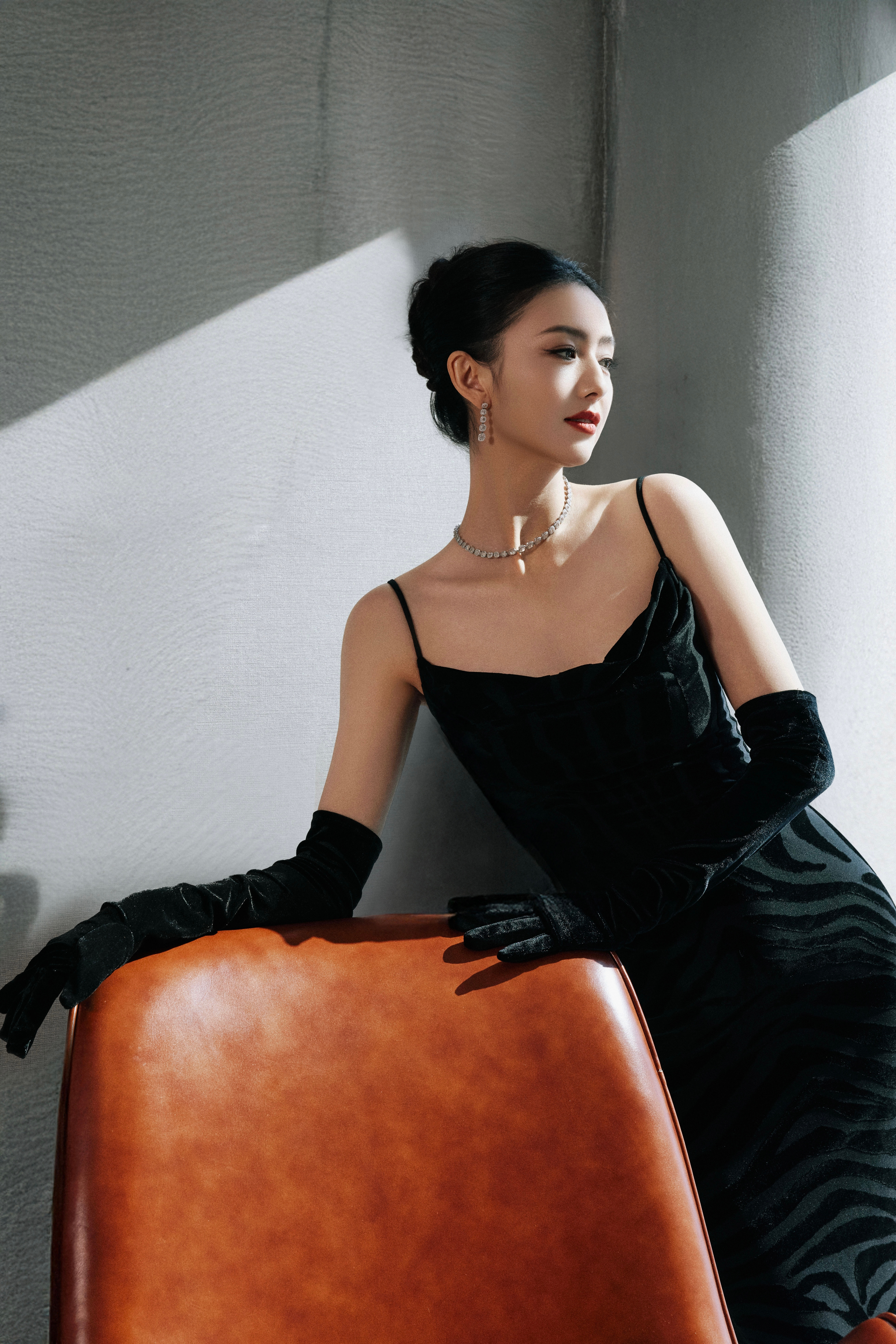 佟丽娅和高露聚餐在复制粘贴的时代，你是手写的诗