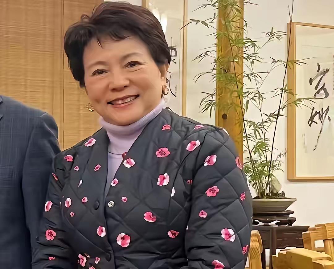 曾经的美女，现在的老戏骨，变化真的很大，你能认出她是谁吗？