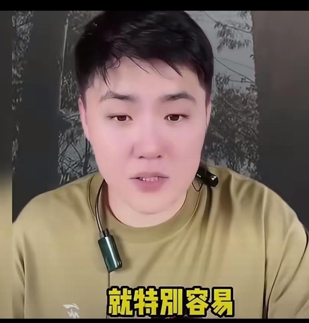 闫学晶直播翻车后，儿子林傲霏终发声：“我妈不容易”引热议闫学晶此前带儿
