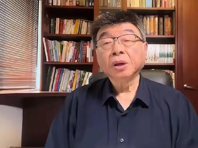 邱毅难得直言认错，坦言自己从前看错了郑丽文。​​曾经的她，沉稳理性、立场坚定，是