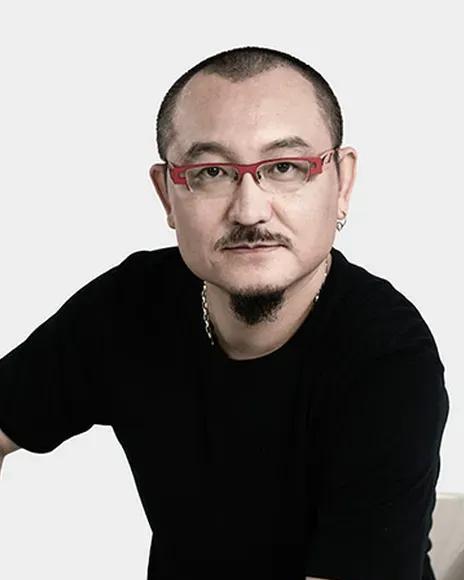 那尔那茜高考占用内蒙古定向委培名额这事，在高考期间爆出来，简直是在教育公平这潭水