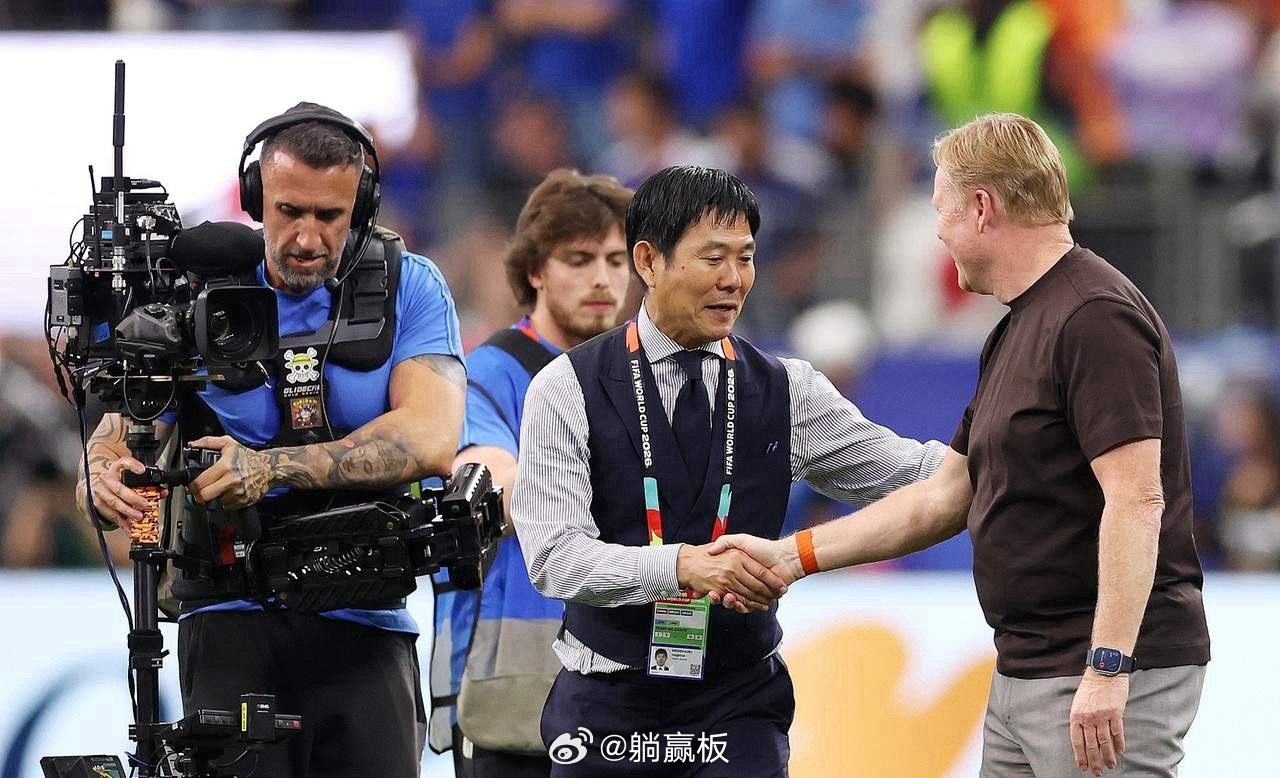 世界杯也兴还债？日本队这下惨了！瑞典队首轮5-1突尼斯，现在1-5输荷兰队还债。