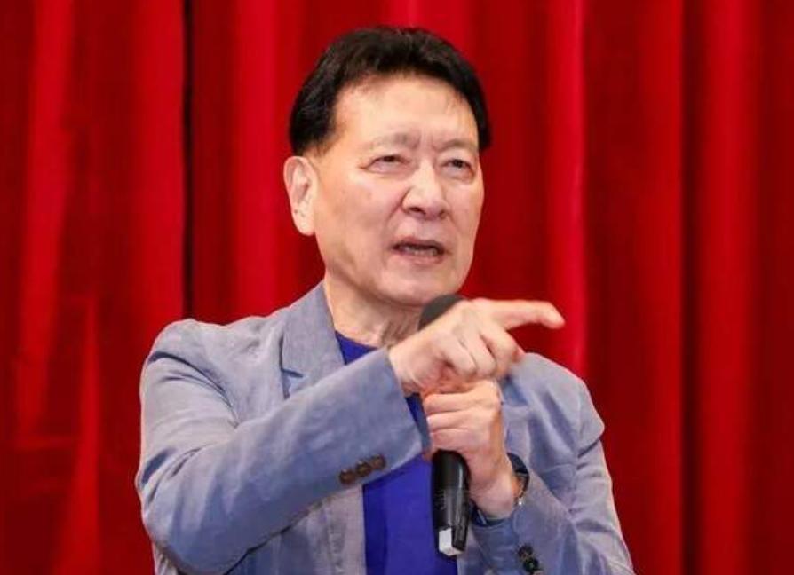 风向变了！赵少康竟然警告民进党：立刻放弃台独党纲！这事的导火索，是白宫放出的