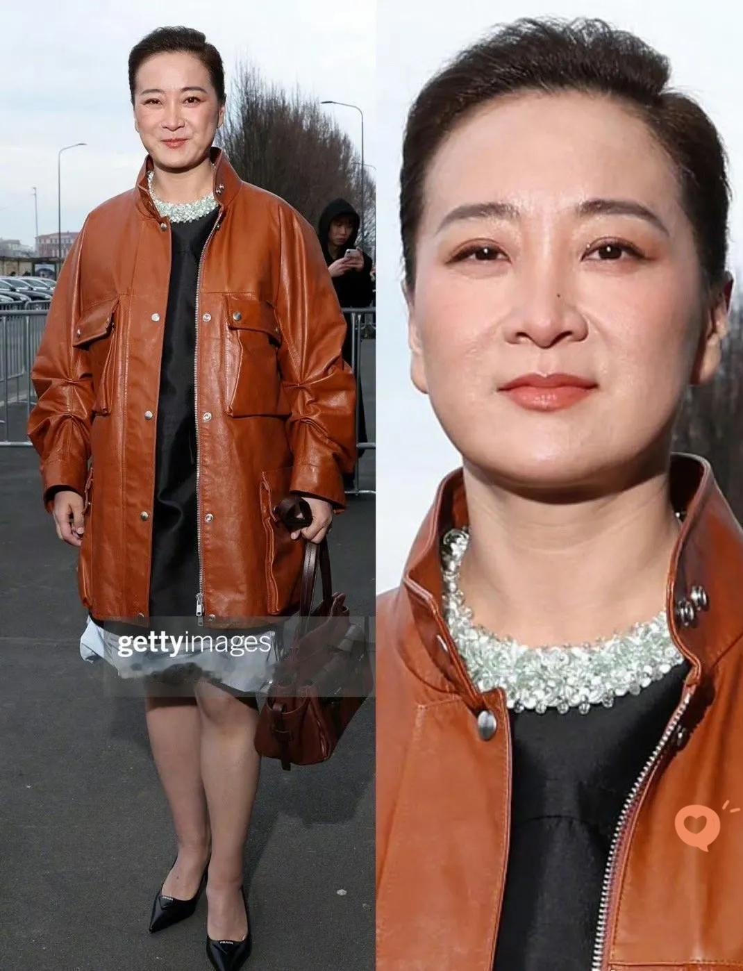 许久不见的贾玲，最新亮相米兰时装周。她现在不是瘦不瘦的问题，是完全不像贾玲