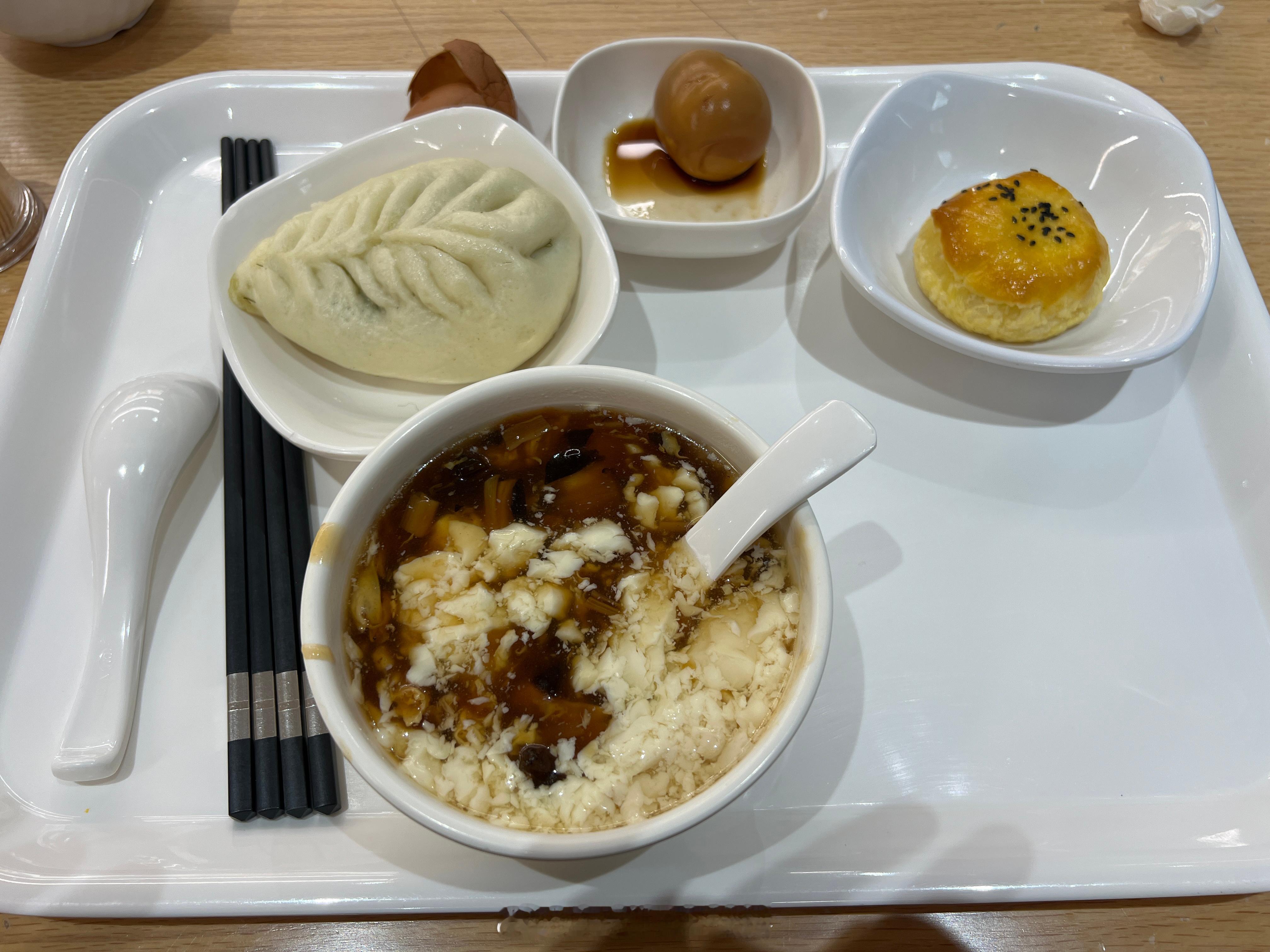 6月第一个工作日，从来媳妇儿单位蹭顿早饭开始[滑稽笑]​​​