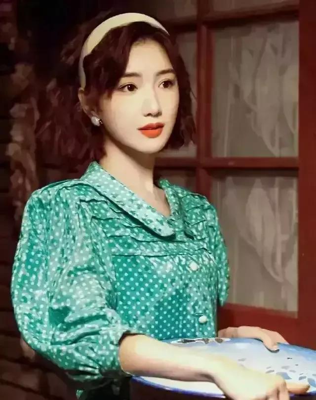 2018年，毛晓彤的父亲上电视，痛批女儿不赡养自己，毛晓彤父亲放狠话：“你给我