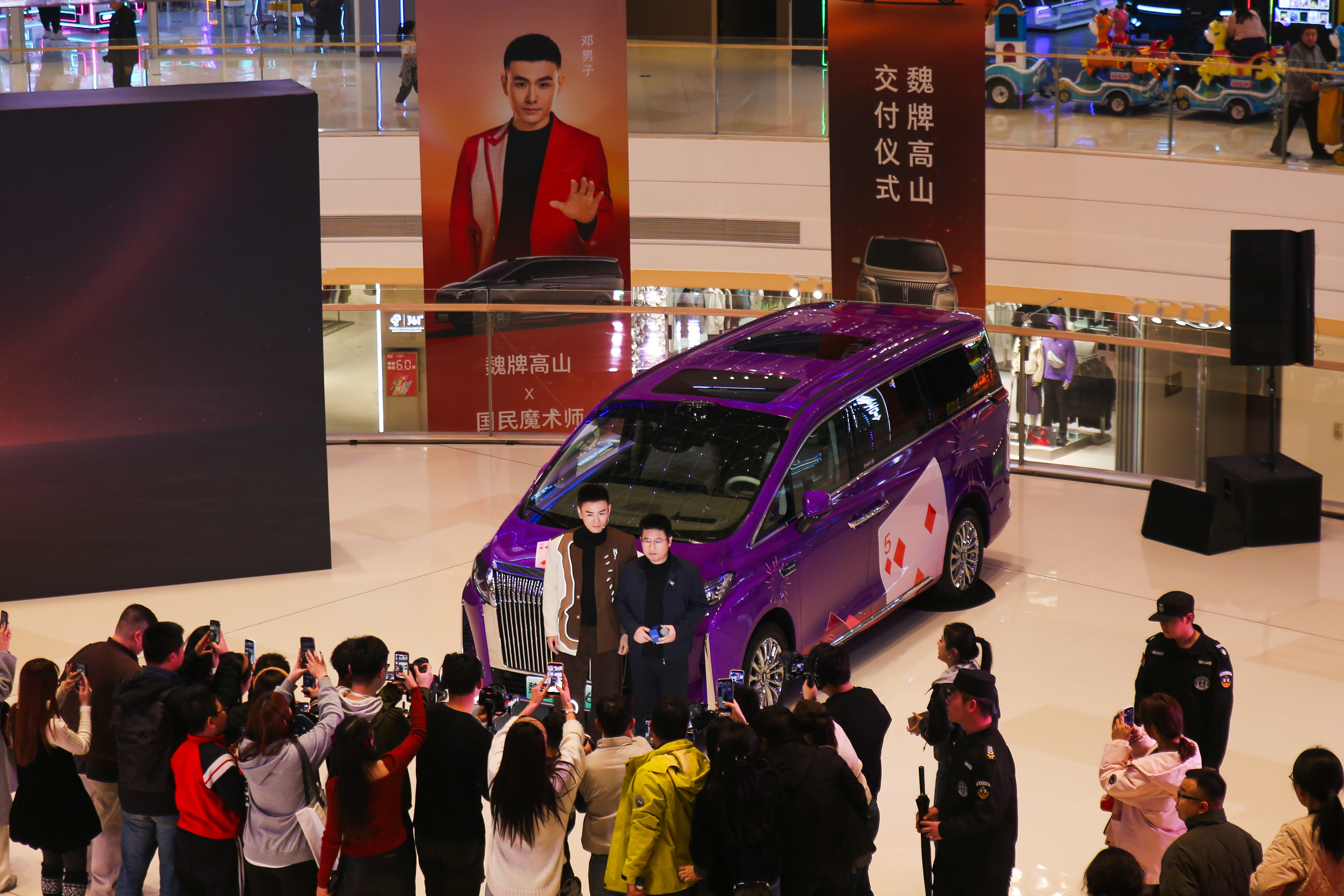 最近两年的新能源MPV市场很热闹，出了不少全新车型，谁更能获得消费者喜爱？查了数