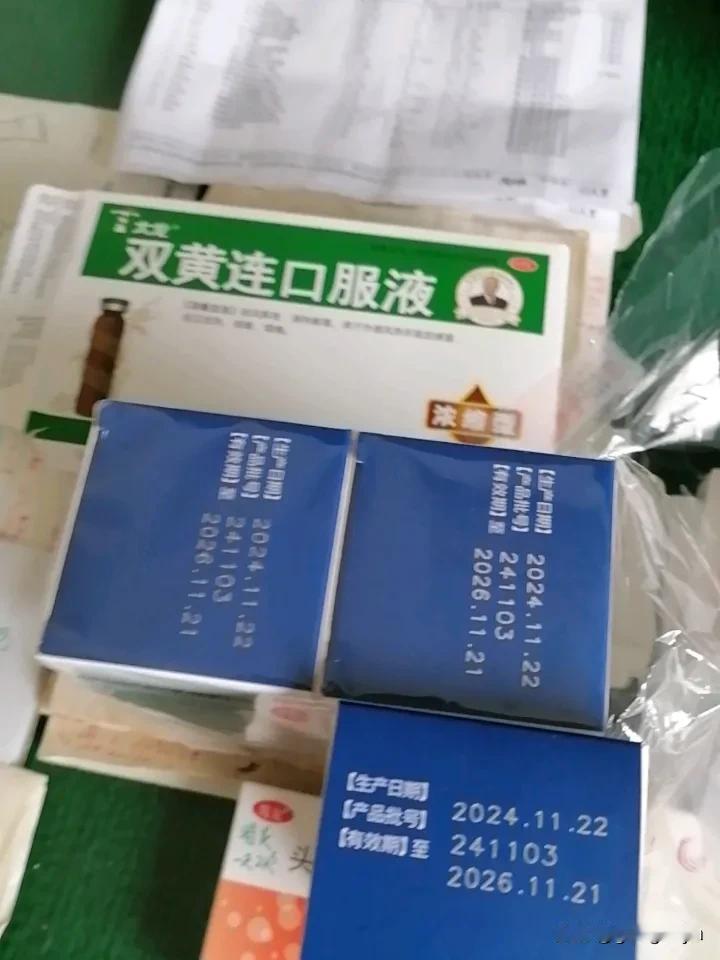 医院看病也就是乱投医，老太婆去本地三甲医院，她呵嗽，不发烧，痰多白色泡沫，混身没