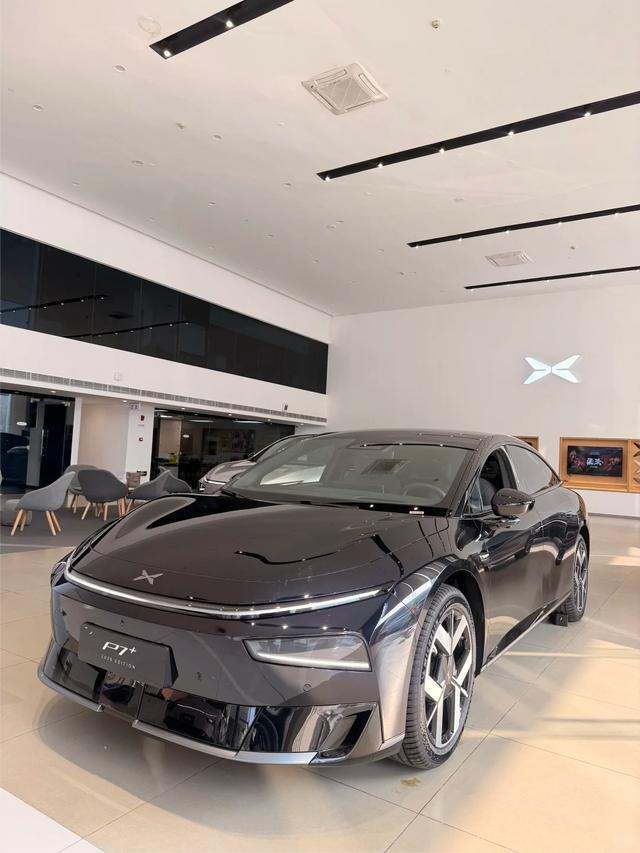 老铁们，今天必须重点聊聊刚刚亮相的2026款小鹏P7+——这已经不是一次普通的年