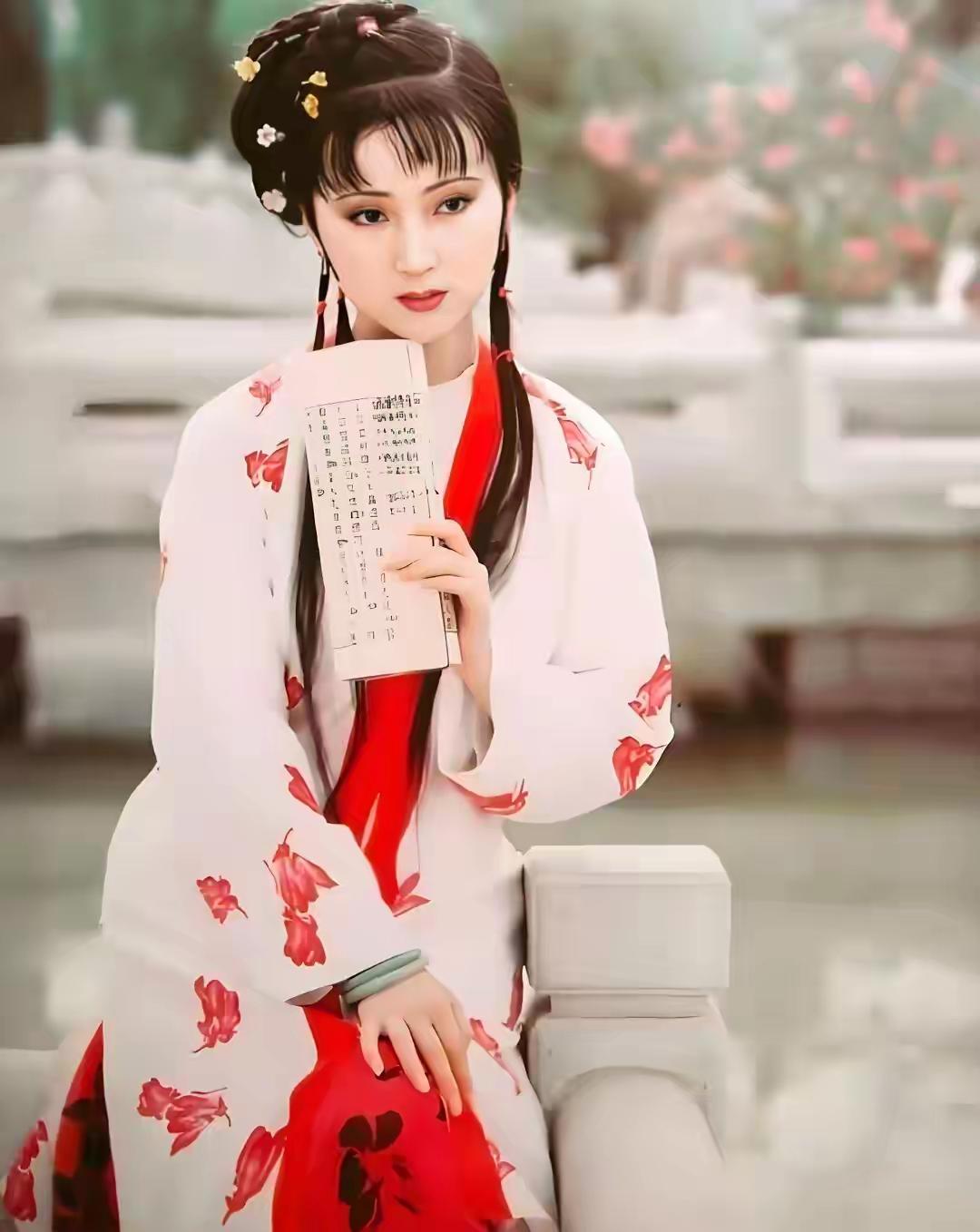 不能！永远不能！在观众的心中，陈晓旭就是林黛玉，林黛玉就是陈晓旭！无论蒋梦婕