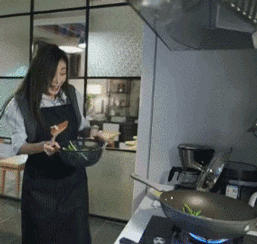 菜还没叫你咋吓成这样