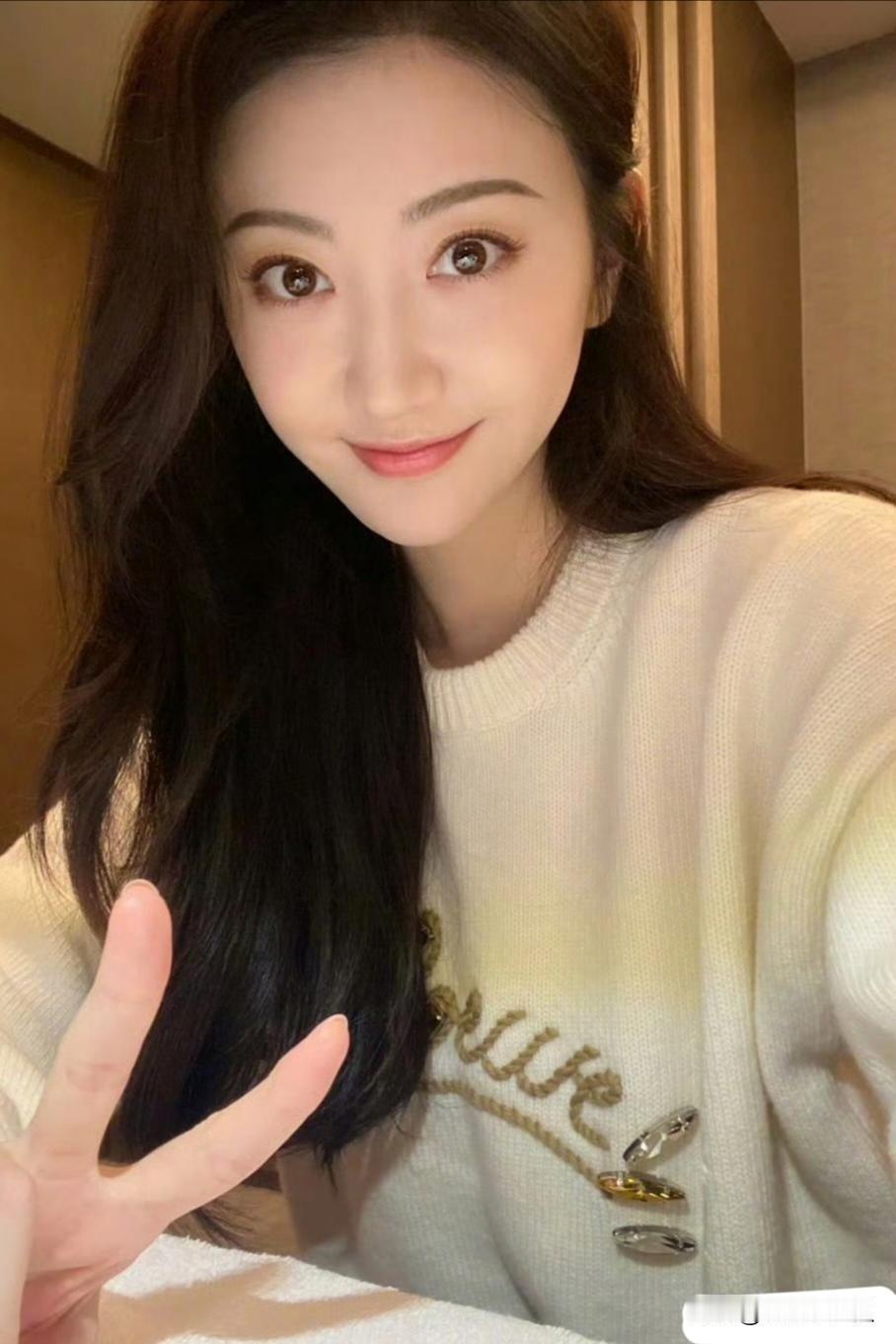 景甜这大眼睛真迷人，老婆又美又活泼，美美哒