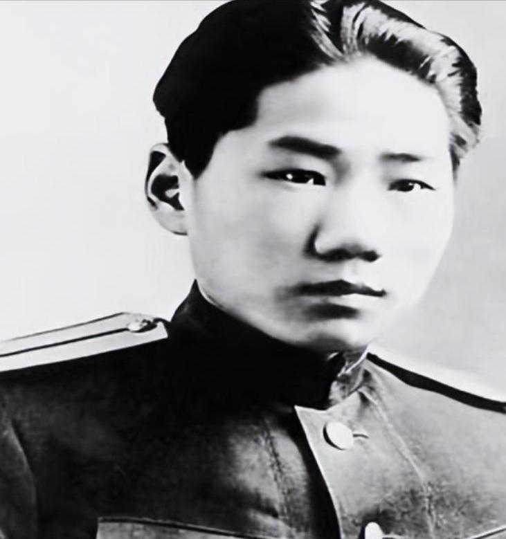 毛岸英牺牲与彭德怀有没有关系？毛主席一句话，道出不为人知真相。1950年