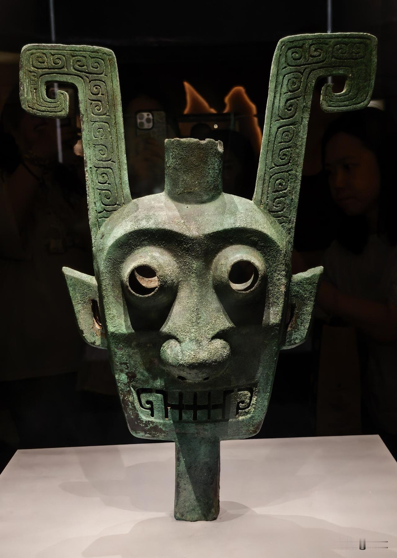 殷商时期，在遥远的南方，长江下游南岸、赣江之滨，曾经有一个强大的方国。沅汰博物馆