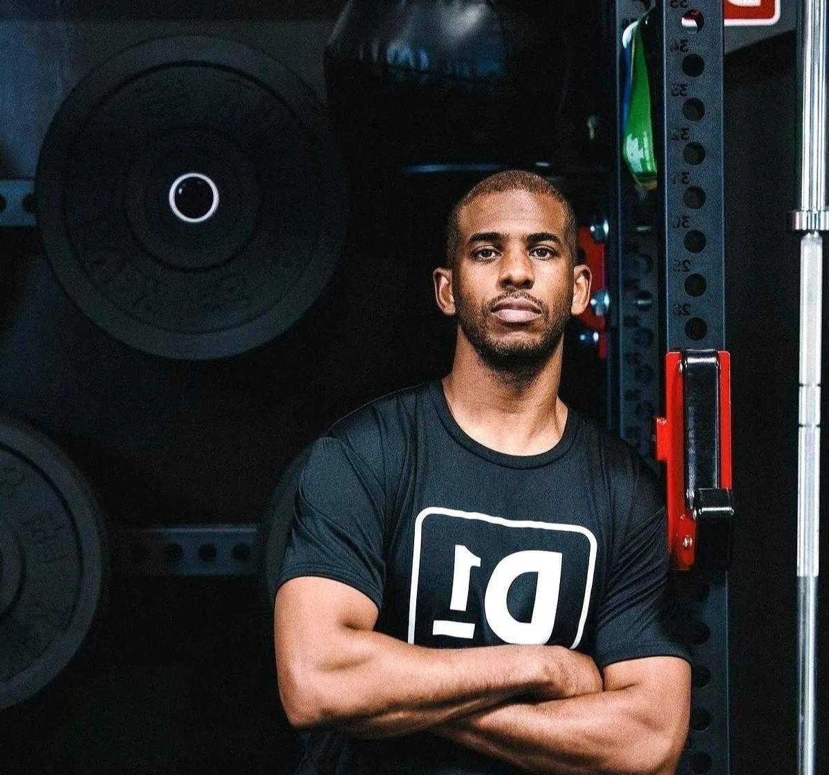 与其说保罗吐槽快船不如说保罗吐槽泰伦卢两个人的梁子已经结下了保罗的晚节不保