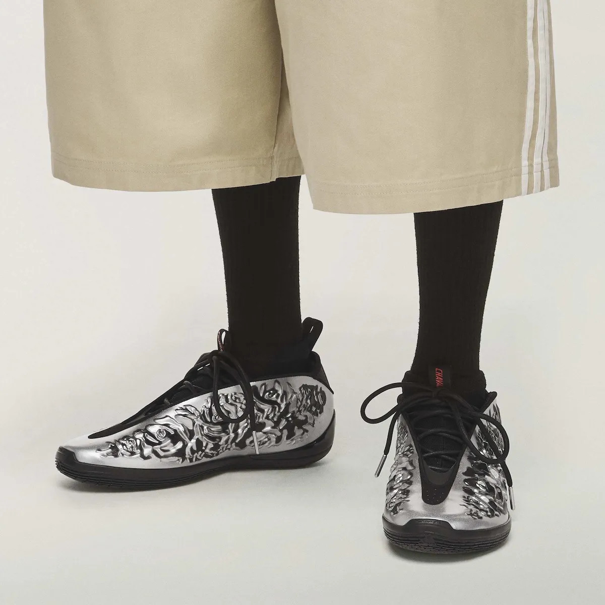 WillyChavarria与adidas合作推出的HardenVol.1