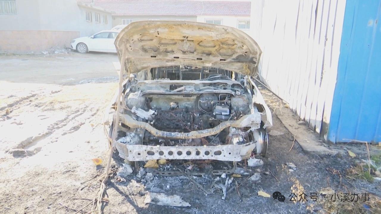 一把大火汽车烧报废，“肇事者”竟是旁边垃圾桶？在青岛打工的马先生租住了城阳区