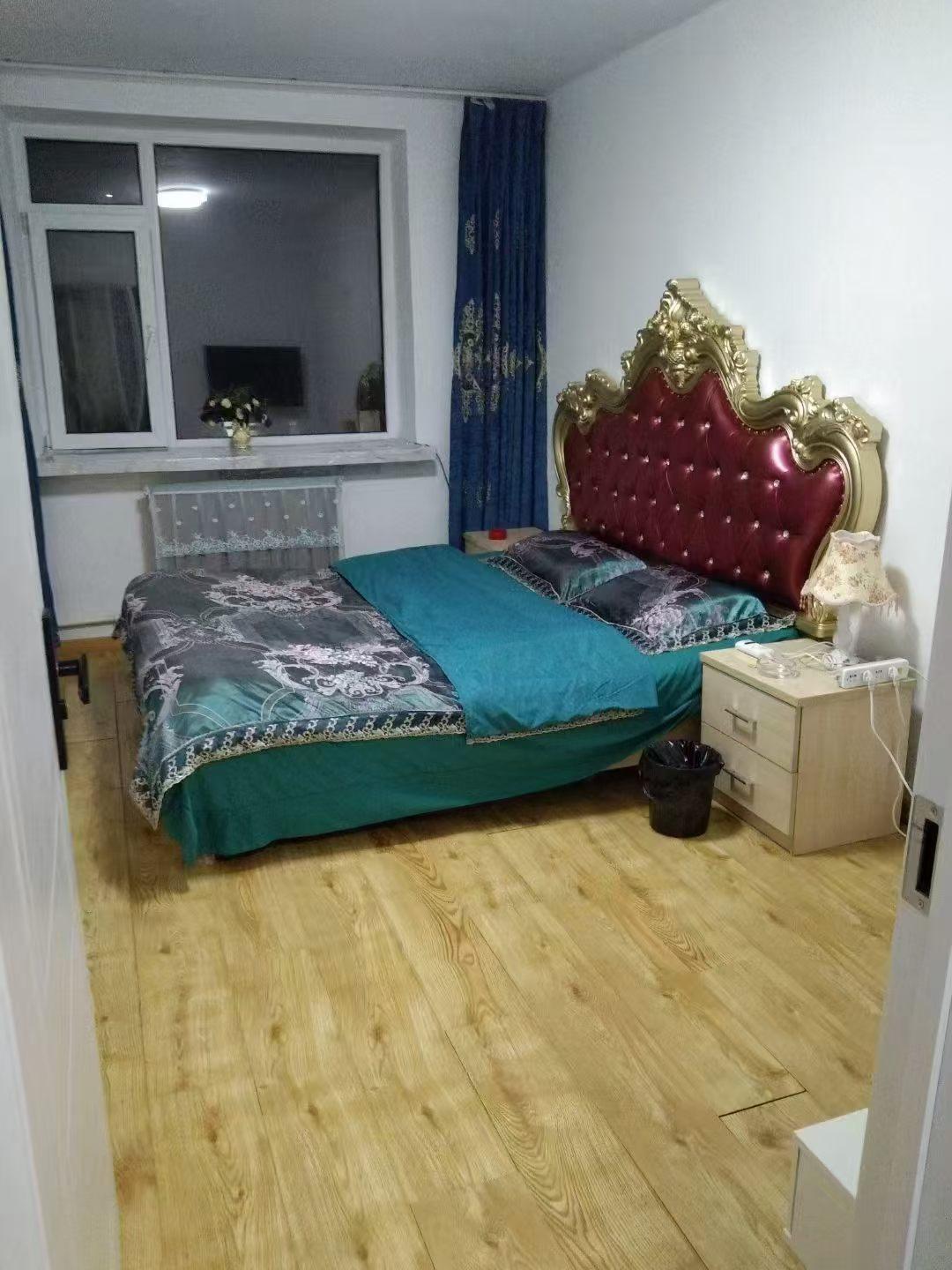 现在一些年轻老板的民宿做的真好，到一些老旧小区，买下一些便宜的房子，简单做个装修