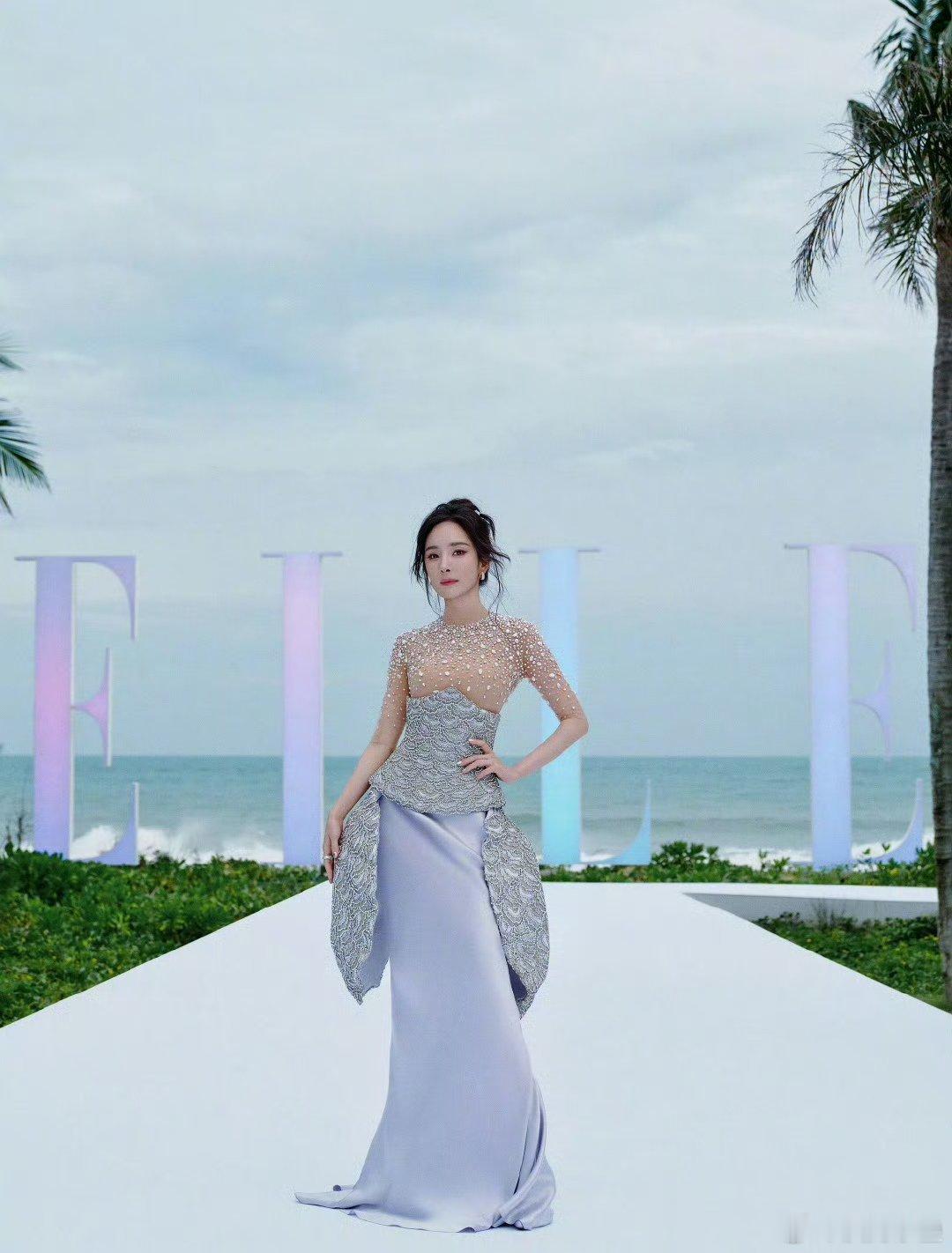 胸前背后辟谷两边这裙子版型设计没哪儿不奇怪的​​​