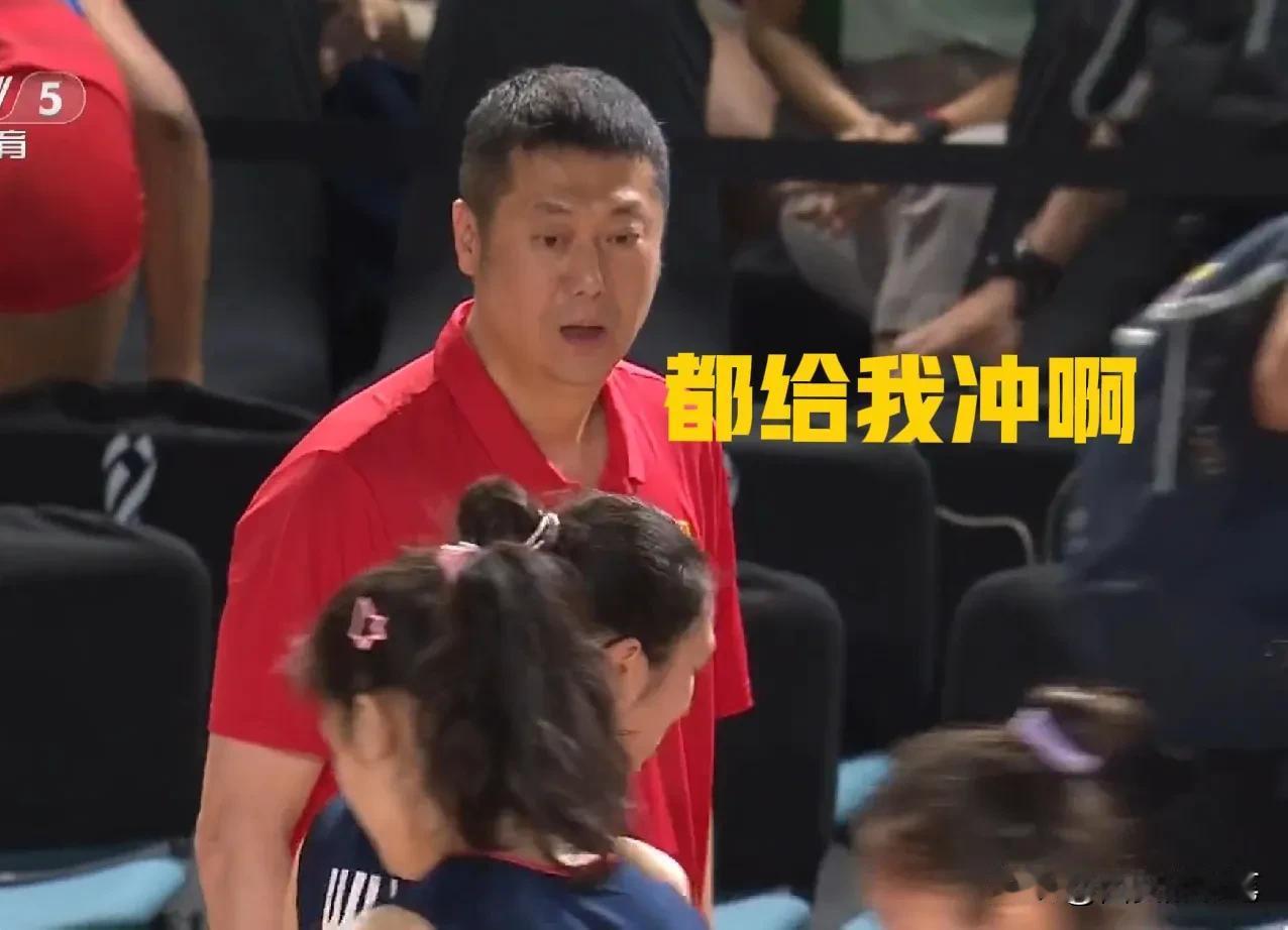 哈哈，笑死了，赵勇还没等采访结束，扭头就跑了[呲牙笑]看来，今天赵勇对队员表现很