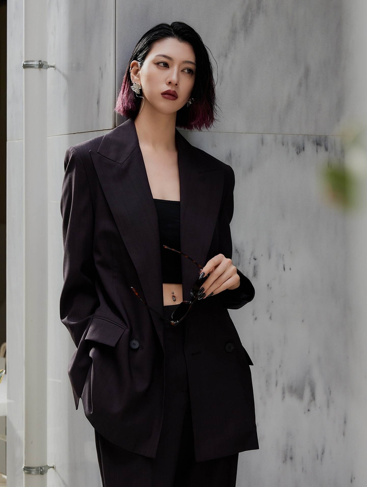 三吉彩花​​​