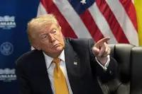 美国突然当众夸赞中国太反常！依赖关键航道却不参战，特朗普罕见正面评价藏深层心机