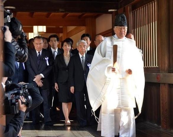 计划彻底落空！就在世界各国还在想高市早苗会不会参拜靖国神社的时候，却不想靖国神社
